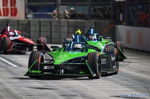 FE电动方程式伦敦站R16 远景加冕车队世界冠军